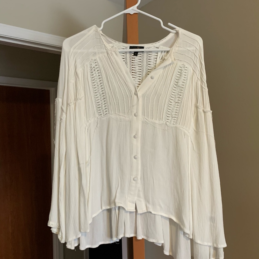 white long sleeved blouse - Picture 2 of 3